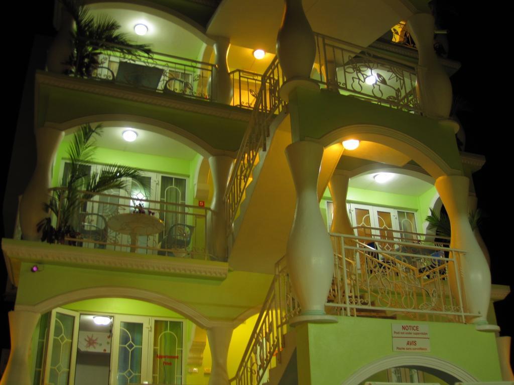 Villa Kissen Trou aux Biches Exterior foto